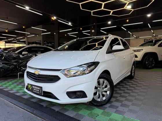 CHEVROLET ONIX 1.0 MPFI LT 8V FLEX 4P MANUAL CHEVROLET ONIX 1.0 MPFI LT 8V FLEX 4P MANUAL